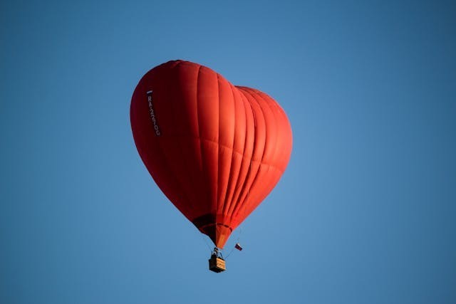 Niezapomniane przeżycia jako idealny prezent na Dzień Kobiet