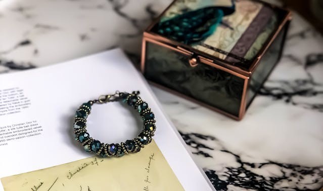 YES – Marka biżuterii, która łączy nowoczesność z ponadczasową elegancją YES – Marka biżuterii, która łączy nowoczesność z ponadczasową elegancją