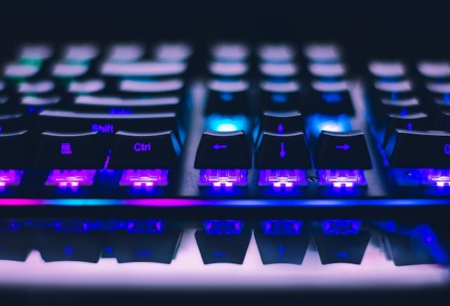 Elektroniczna Karta Podarunkowa Kinguin – idealny prezent dla graczy i miłośników cyfrowych produktów